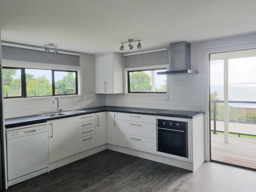12 Alexander Avenue, Maraetai, Auckland - Carousel 2