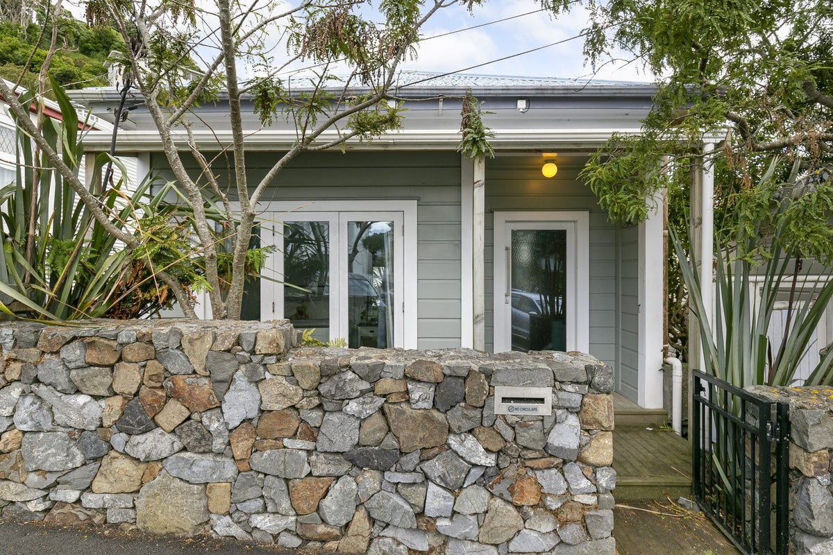 20 Todman Street, Brooklyn, Wellington - Carousel 2