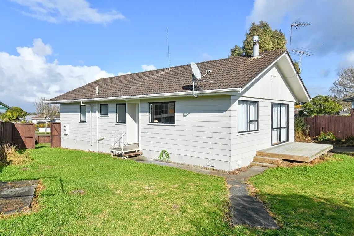 14 Secretariat Place, Randwick Park, Auckland - Carousel 13