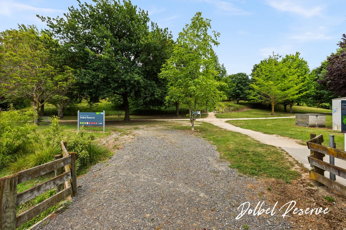14 Trigg Crescent, Taradale, Napier - Carousel 18