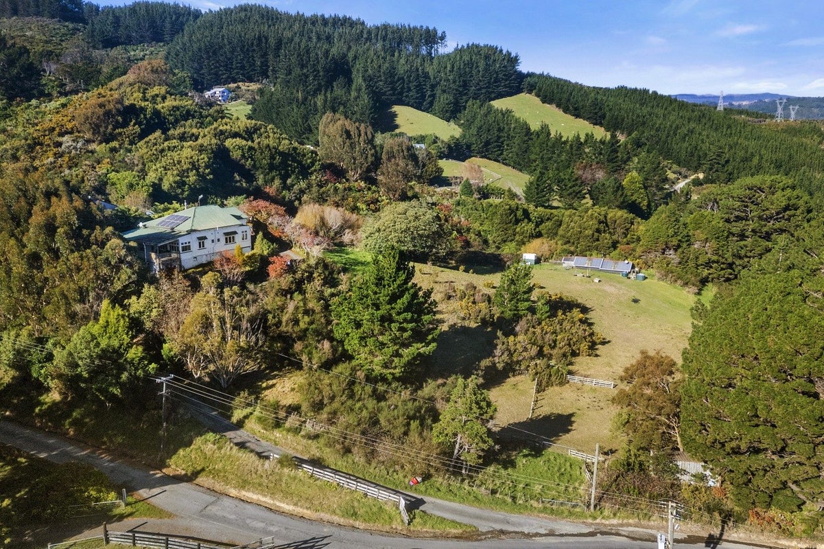 8 Mount Cecil Road, Moonshine Valley, Upper Hutt - Carousel 2