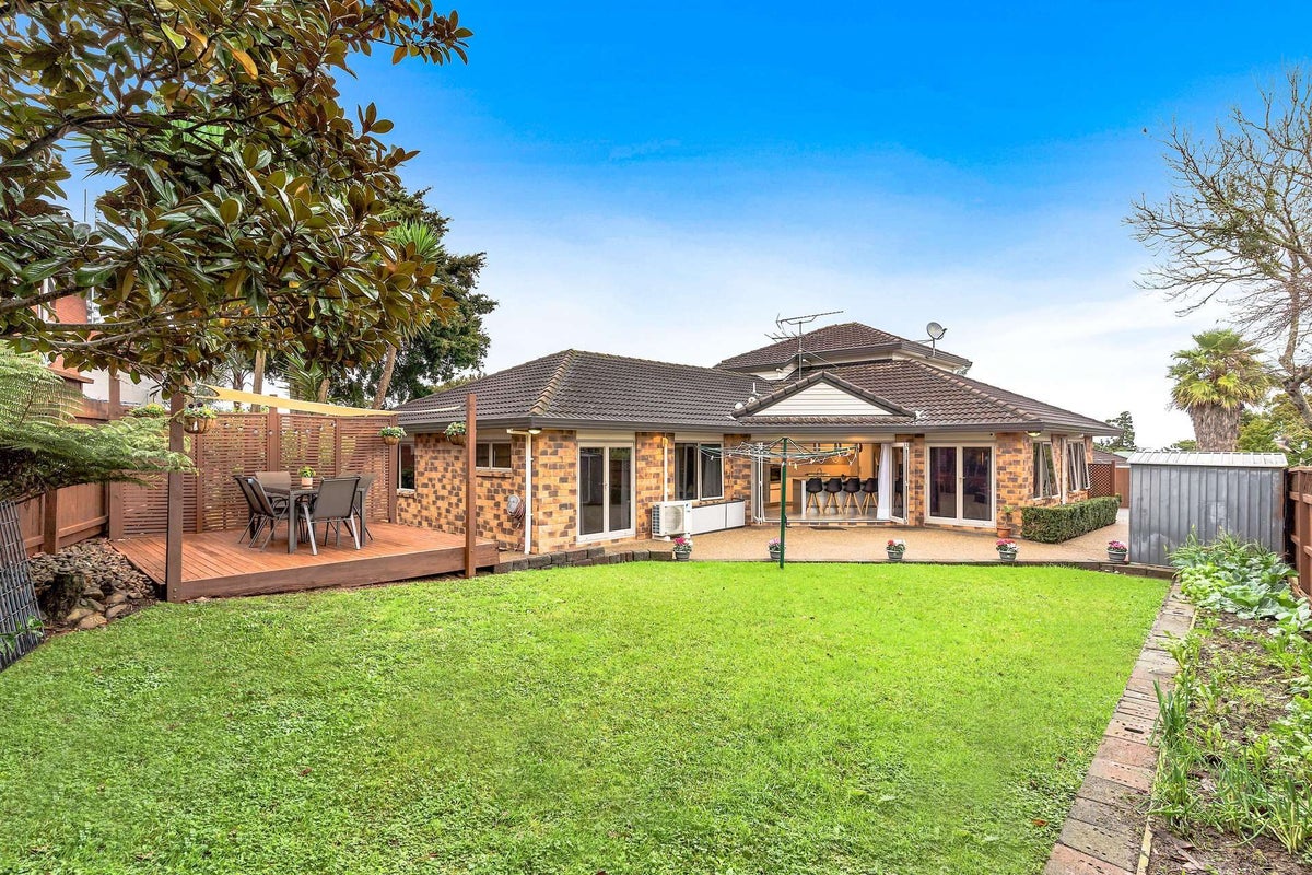 11 Kumar Place, The Gardens, Auckland - Carousel 10