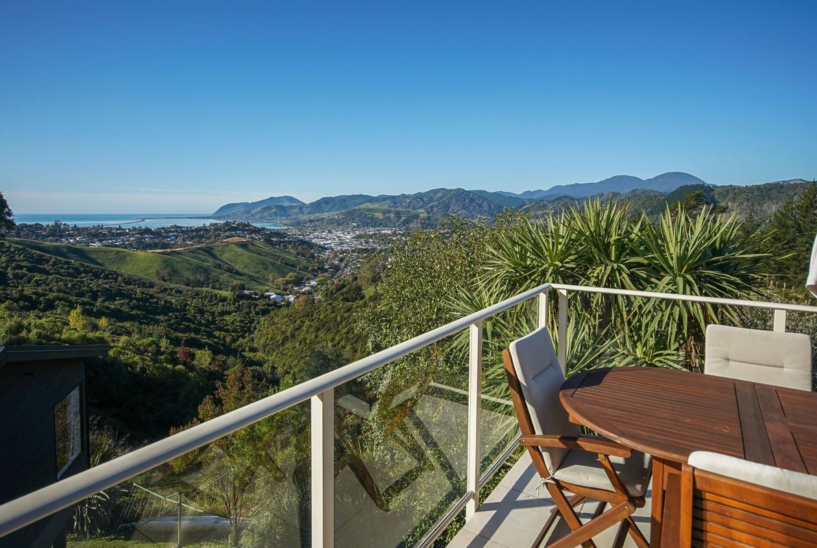 321 Princes Drive, Britannia Heights, Nelson - Carousel 25