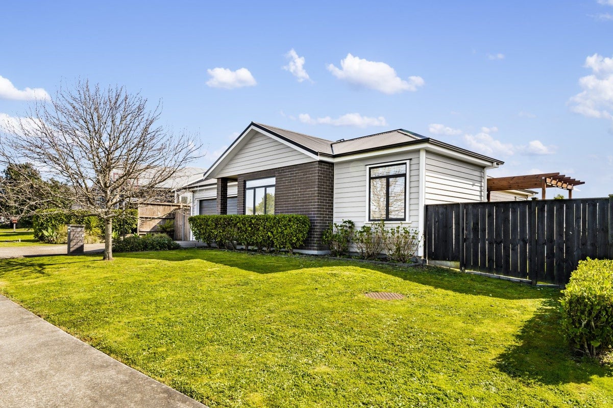 8 Ara Kakara Avenue, Huapai, Kumeu - Carousel 2