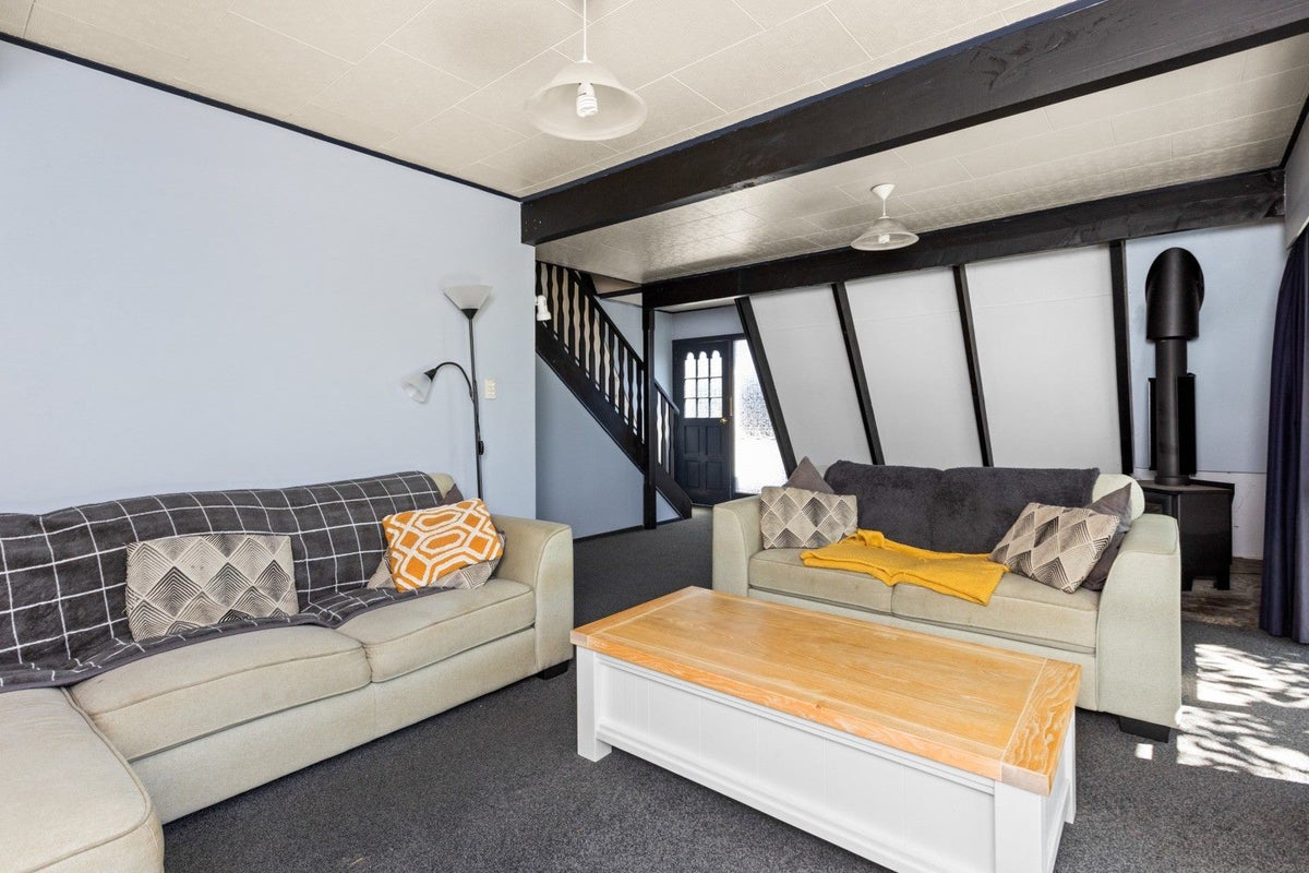 7 Hamlin Place, Greenmeadows, Napier - Carousel 2