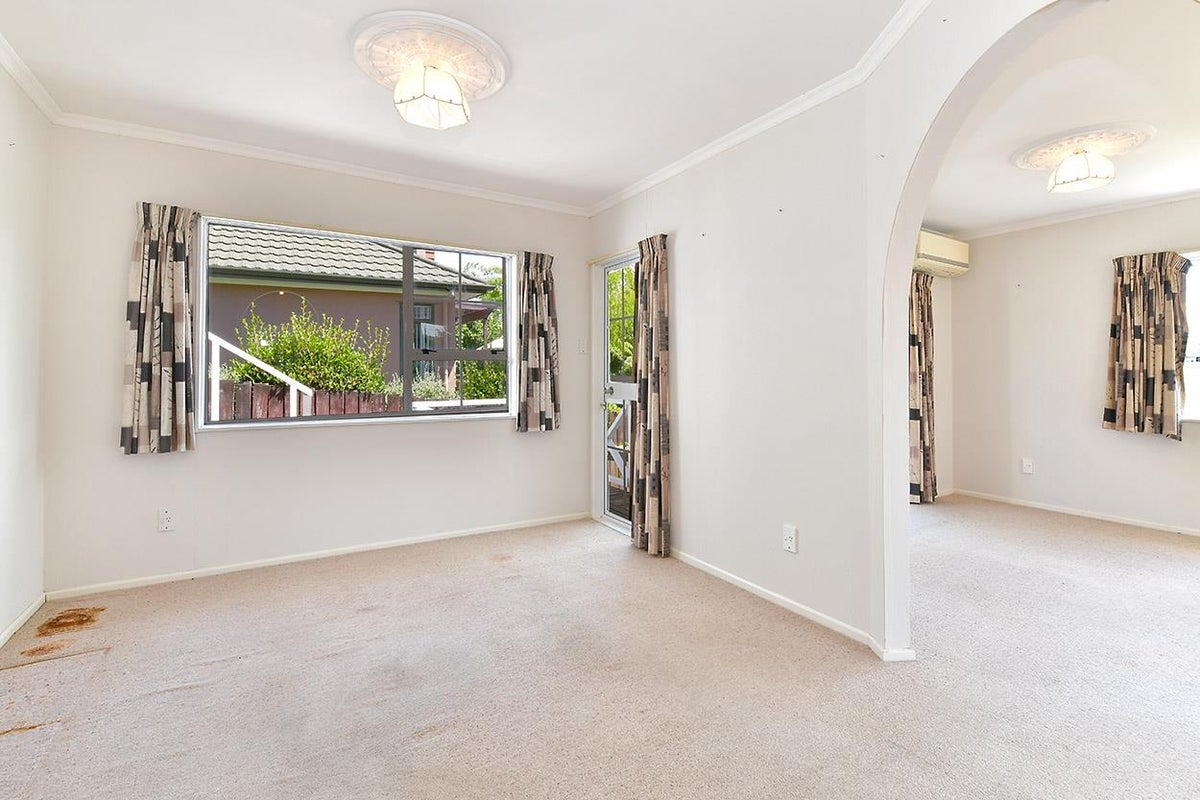 2/71 Browns Bay Road, Browns Bay, Auckland - Carousel 2