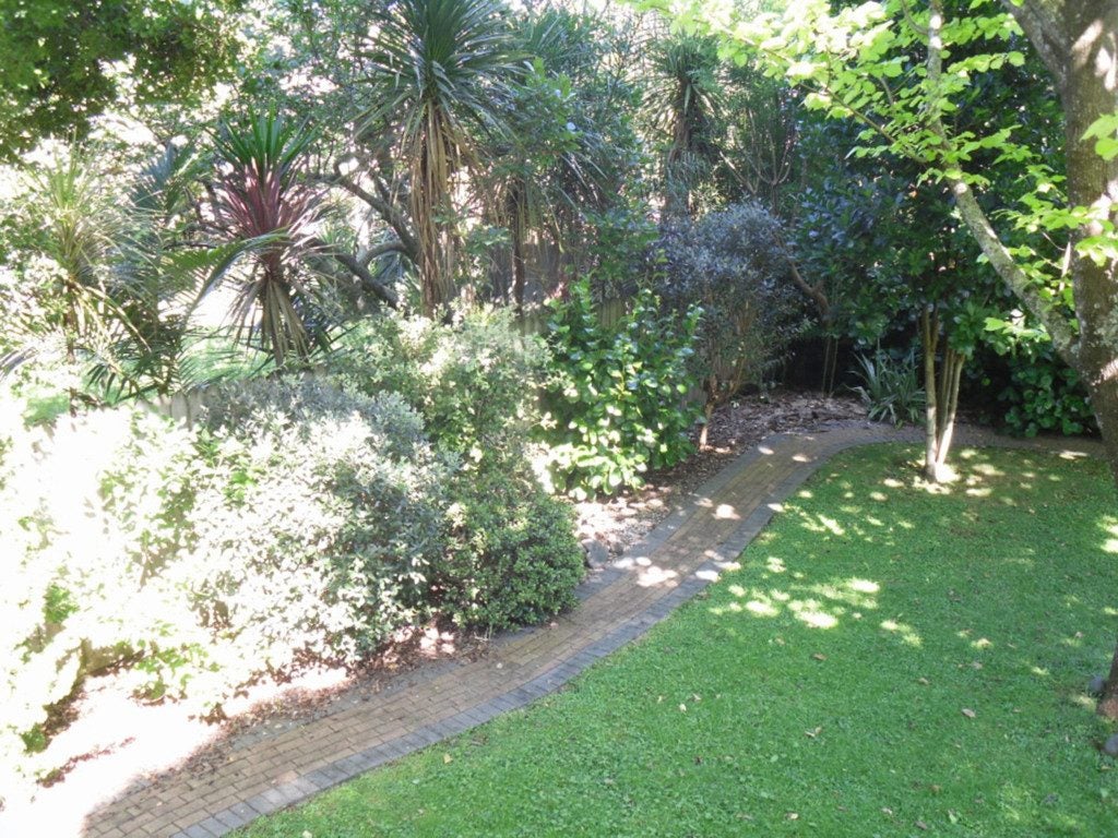 25 Inverary Avenue, Epsom, Auckland - Carousel 1