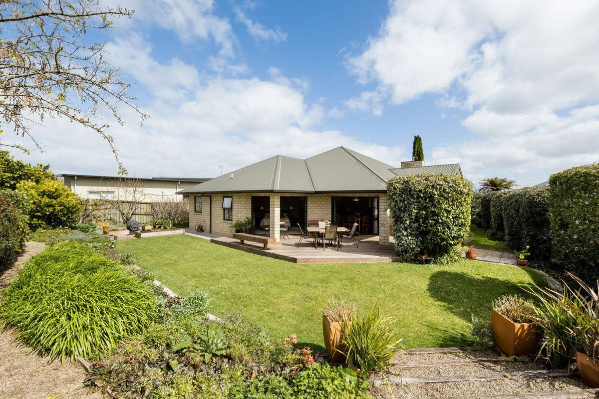 20 Brancaster Place, Cambridge, Cambridge - Carousel 2