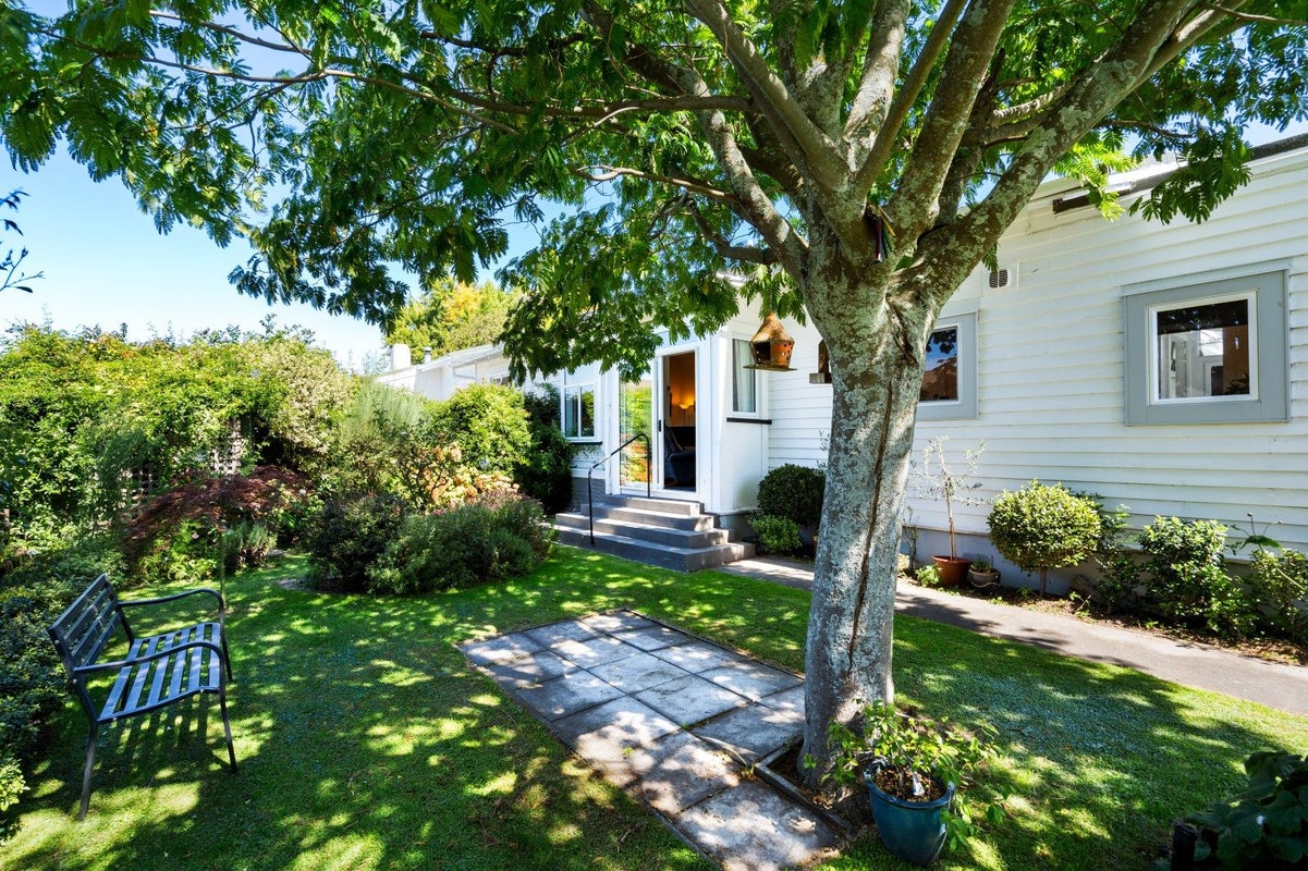 1/21 Jull Street, NAPIER SOUTH, NAPIER - Carousel 1