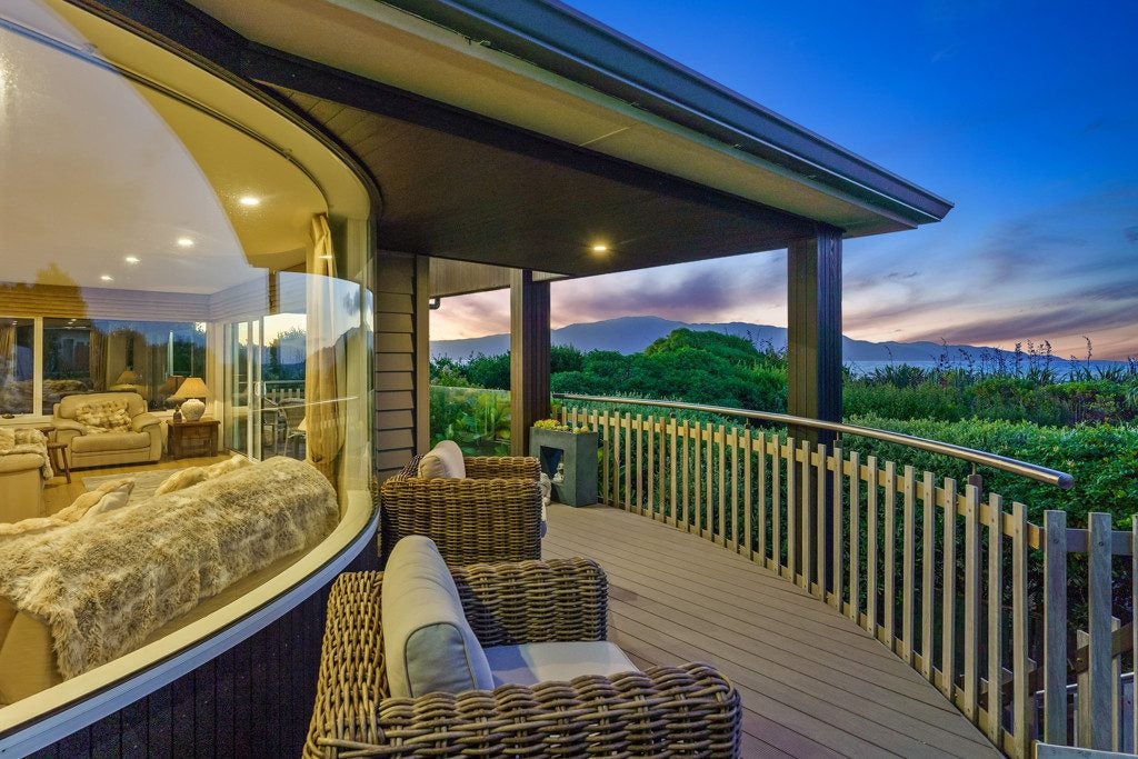 227 Manly Street, Paraparaumu Beach, Paraparaumu - Carousel 1