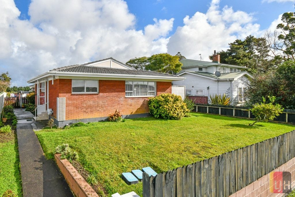 1/17 Wood Street, Papakura, Auckland - Carousel 1