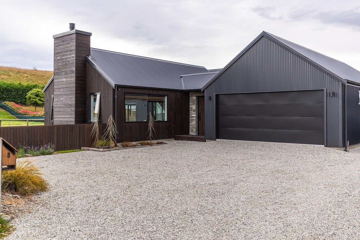 8 Mulbury Way, Lower Shotover, Queenstown - Carousel 1