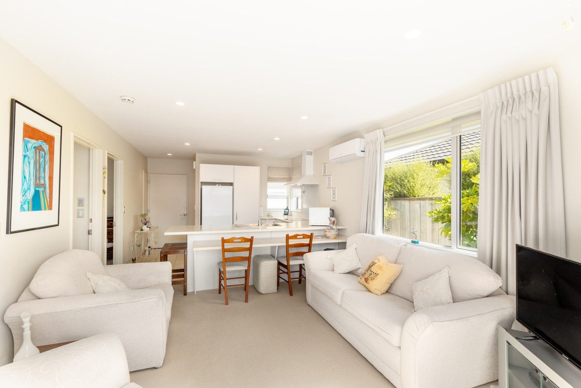 256D Hills Road, Mairehau, Christchurch - Carousel 1