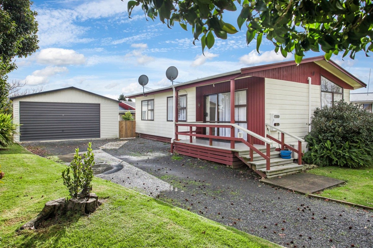 10 Cleary Avenue, Whakatane, Whakatane - Carousel 1