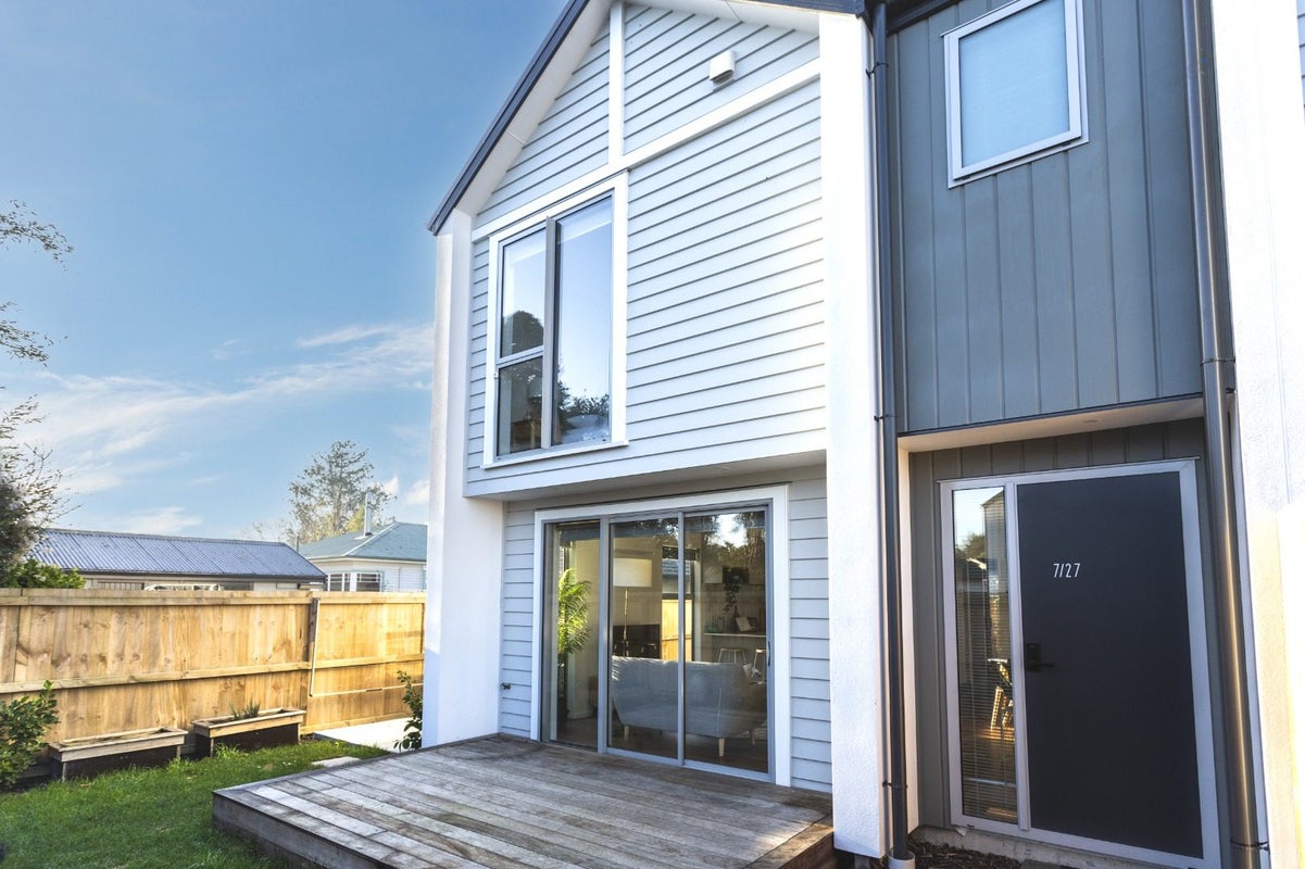 1/27 Linwood Avenue, Linwood, Christchurch - Carousel 1