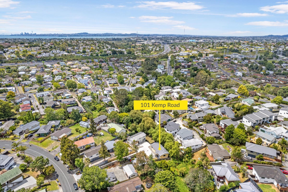 101 Kemp Road, Massey, Waitakere City, Auckland - Carousel 22
