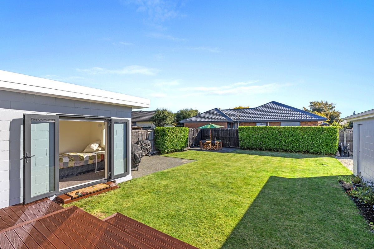 16 Harris Crescent, Papanui, Christchurch City, Canterbury - Carousel 2
