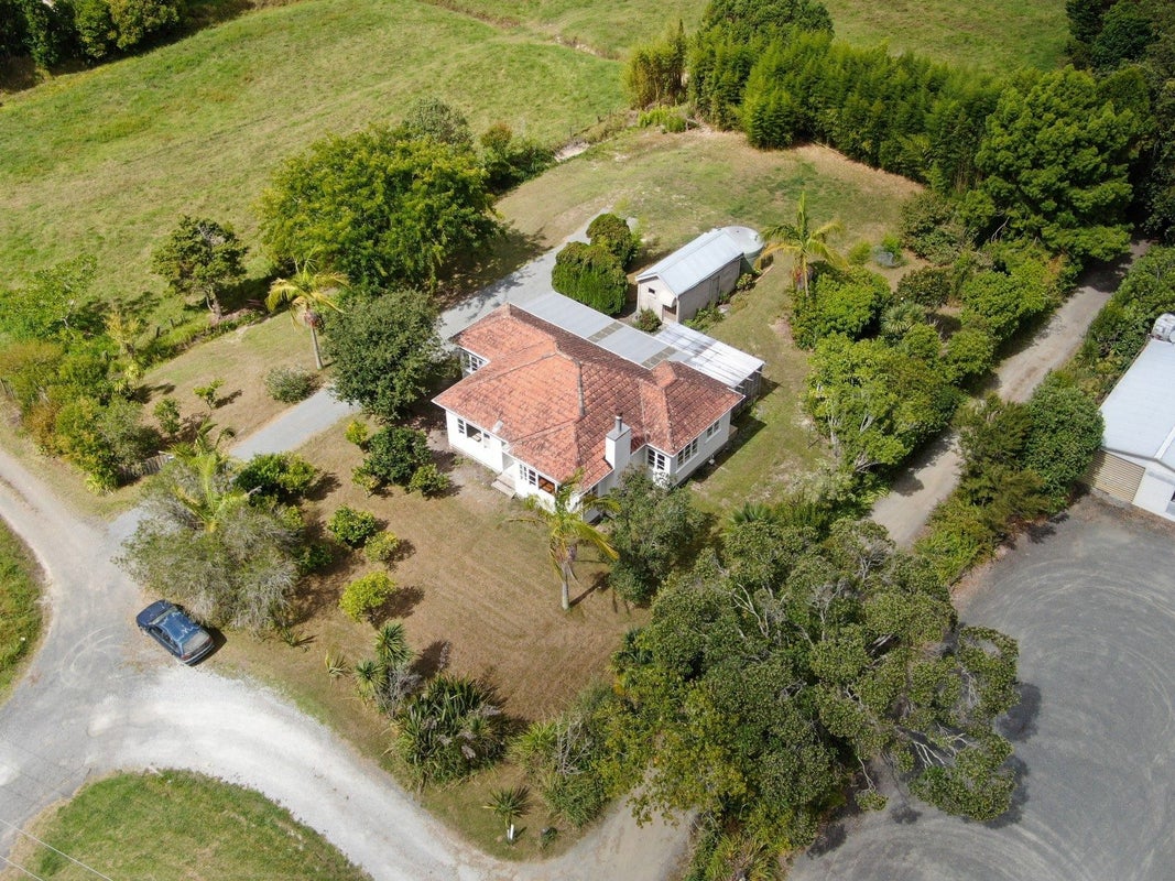 5491 State Highway 10, Kaingaroa, Kaitaia - Carousel 1