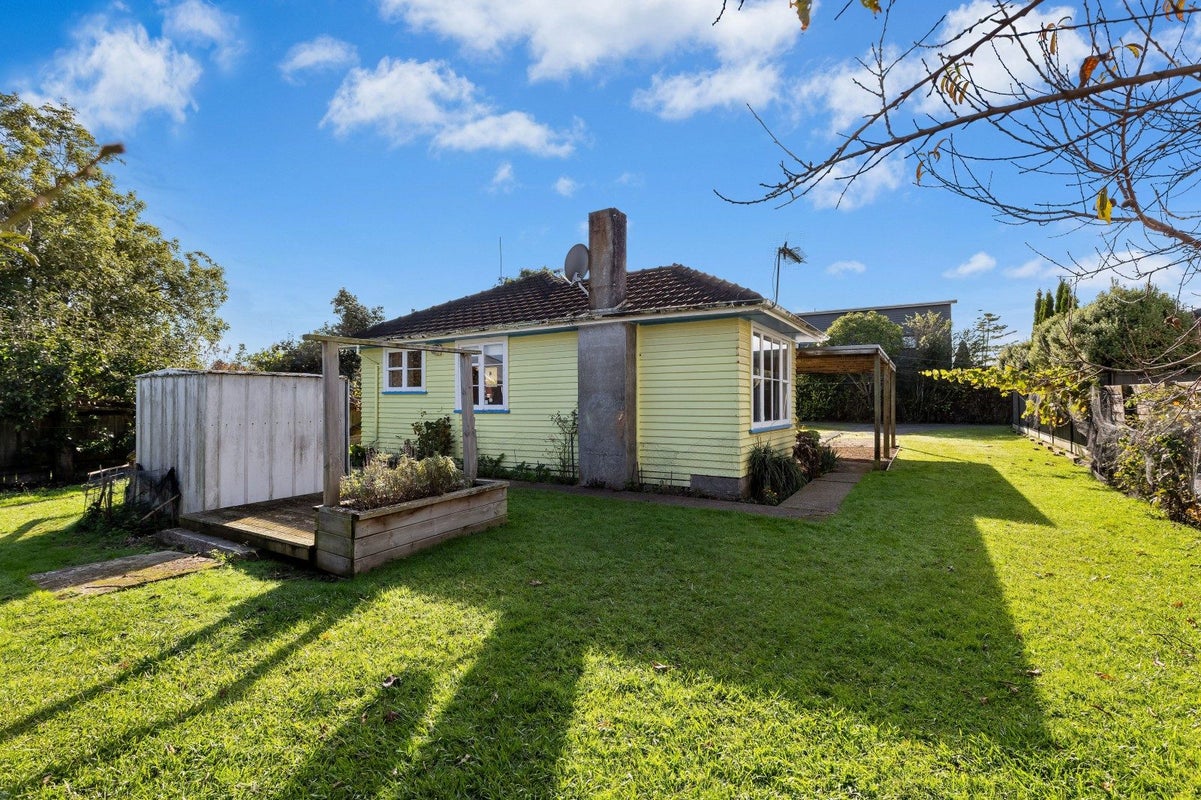 55A Fifth Avenue, Enderley, Hamilton - Carousel 2