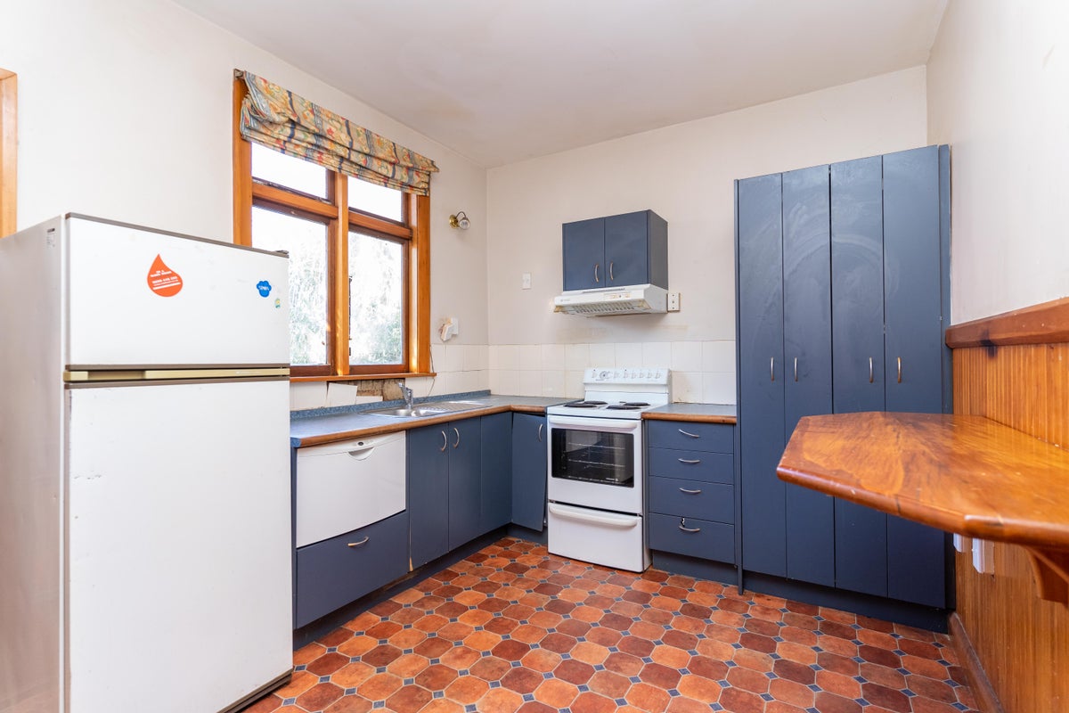 304C Ferry Road, Waltham, Christchurch - Carousel 2