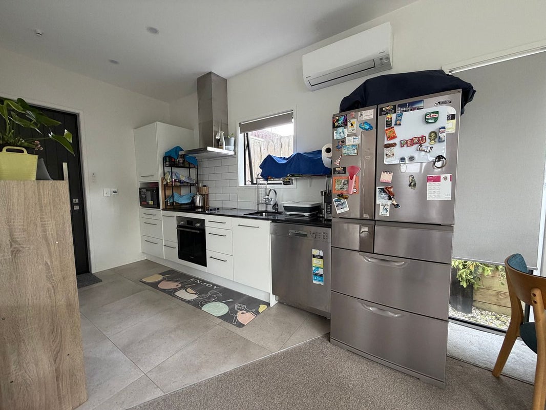 2/66 Neil Avenue, Te Atatu Peninsula, Auckland - Carousel 11