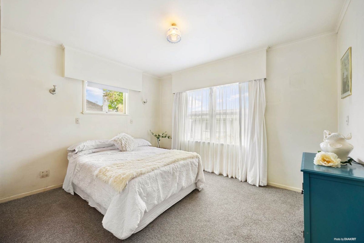2/14 Halsey Road, Manurewa, Auckland - Carousel 1