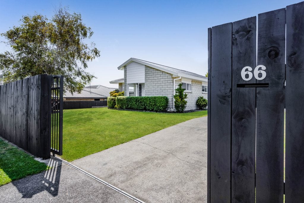 66 Sunnyvale Street, Bell Block, New Plymouth - Carousel 26