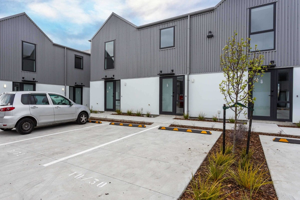 10/30 Frederick Street, Waltham, Christchurch - Carousel 18