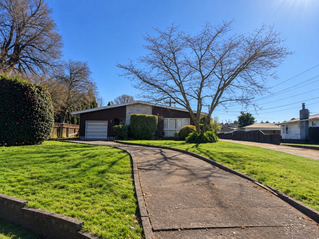 17 Keir Crescent, Masterton, Masterton, Wellington - Carousel 1
