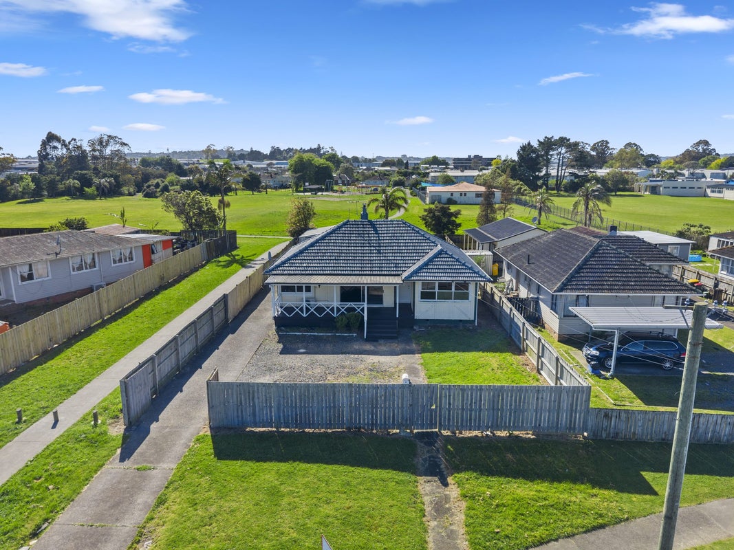 25 Tyrone Street, Otara, Auckland - Carousel 2