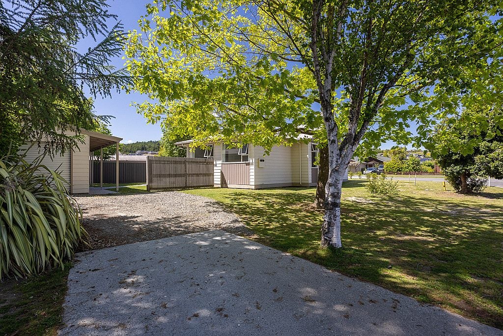 11 Rata Street, Wanaka, Wanaka - Carousel 1