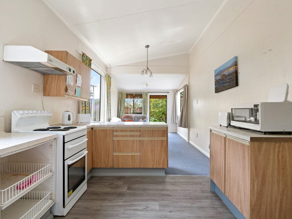 22 Stonelaw Terrace, Maori Hill, Dunedin - Carousel 2