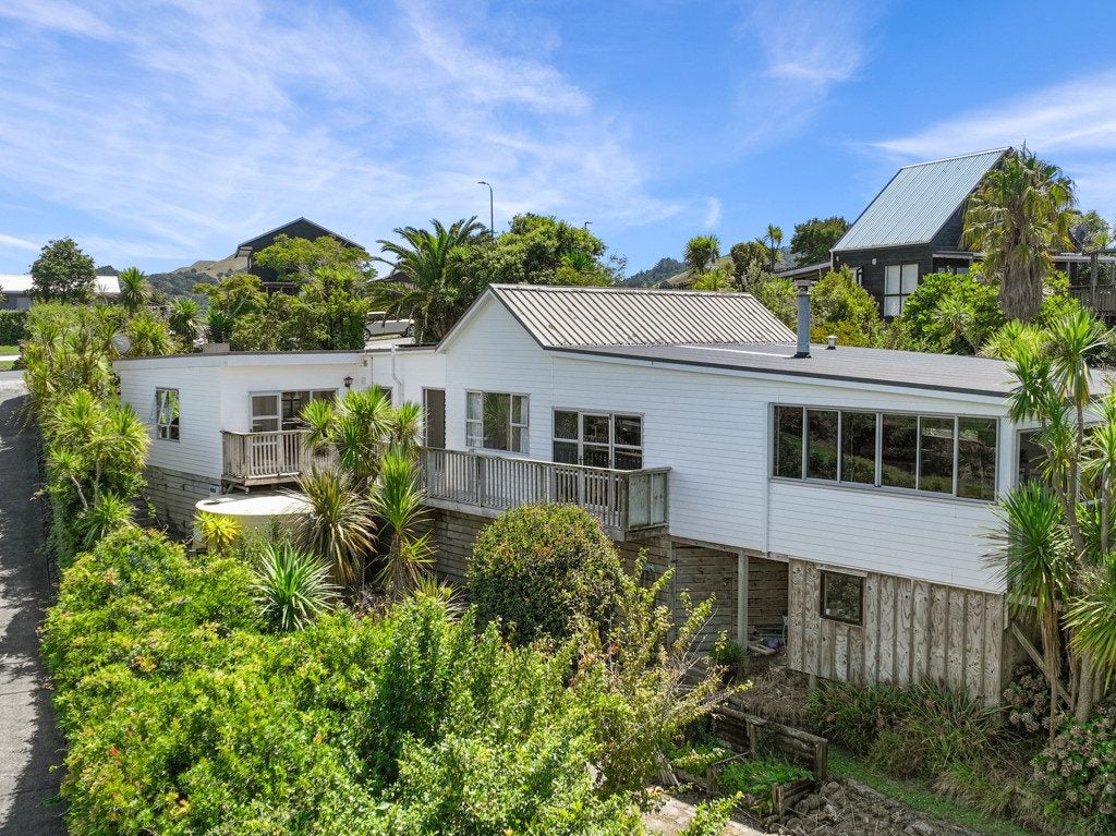 50 Cullen Street, Mangawhai Heads, Mangawhai - Carousel 2