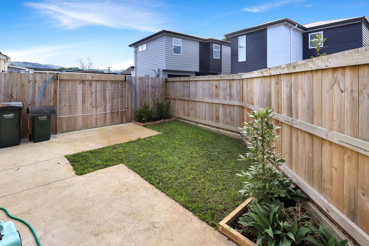 63 Lincoln Avenue, Epuni, Lower Hutt - Carousel 11