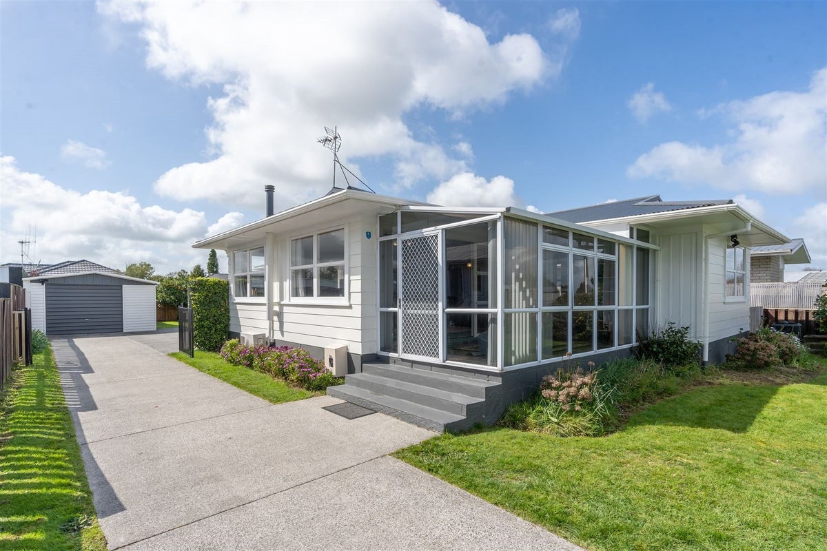 20 Raymond Street, Fairview Downs, Hamilton - Carousel 1