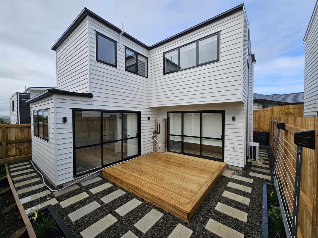 4E Hepburn Road, Glendene, Auckland - Carousel 2