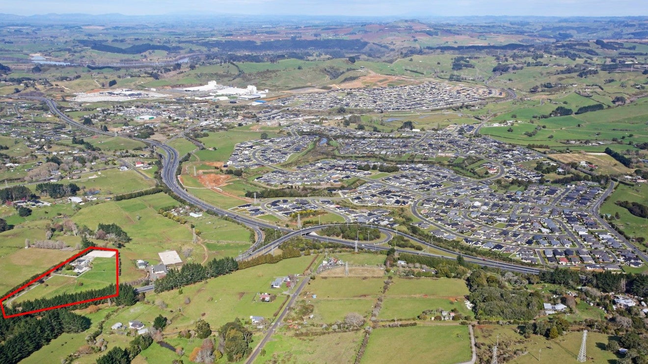 62 State Highway 2, Pokeno - Carousel 42
