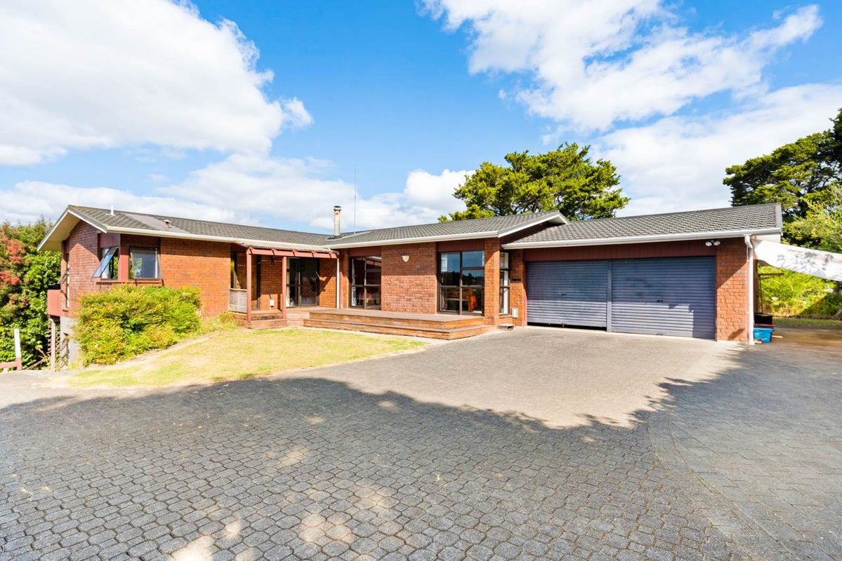7 Granfield Place, Kamo, Whangarei - Carousel 2
