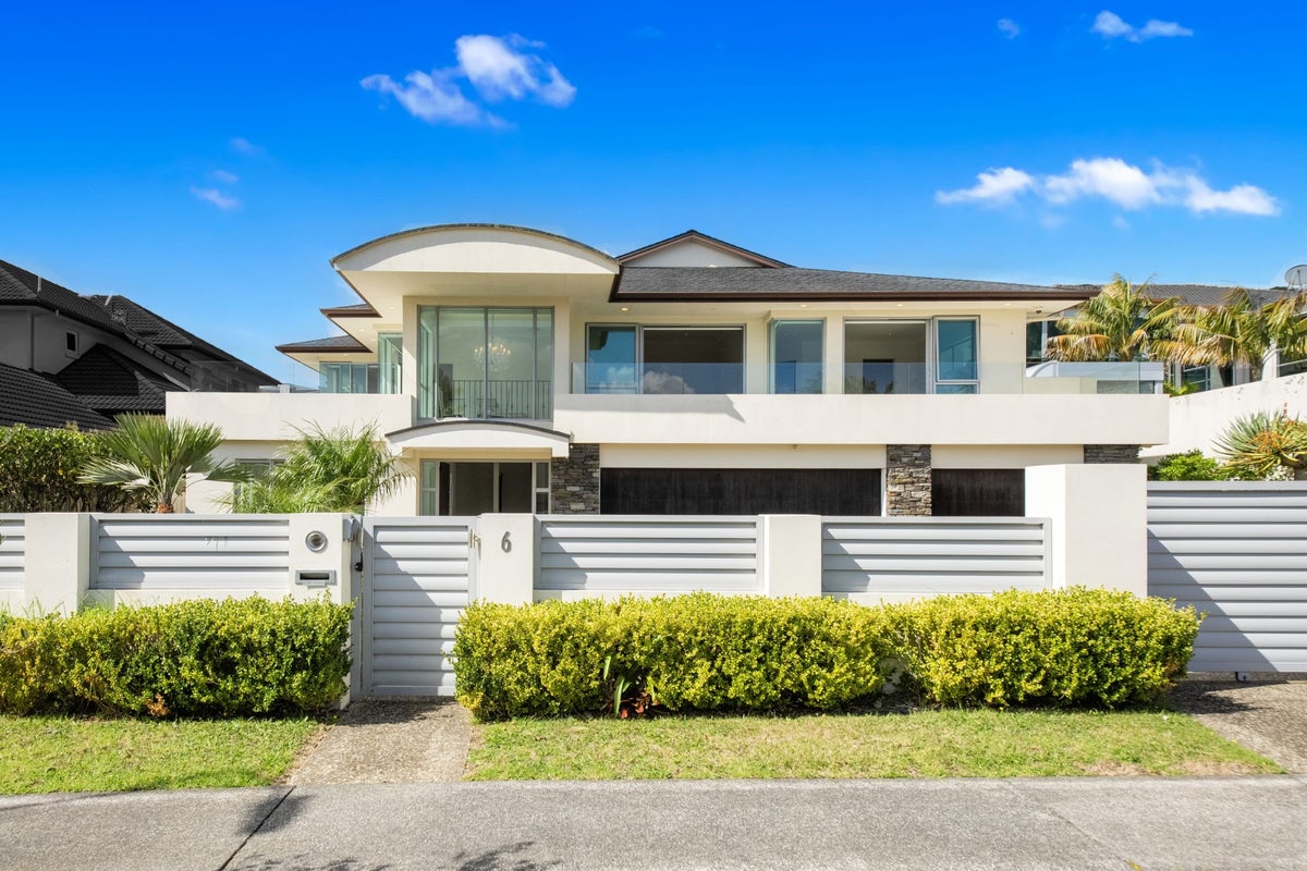 6 Fairbairn Place, East Tamaki Heights, Auckland - Carousel 24
