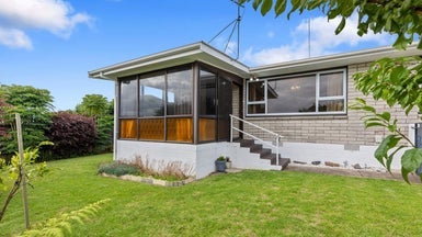 24 Ridge Street, Otumoetai, Tauranga - Carousel 1