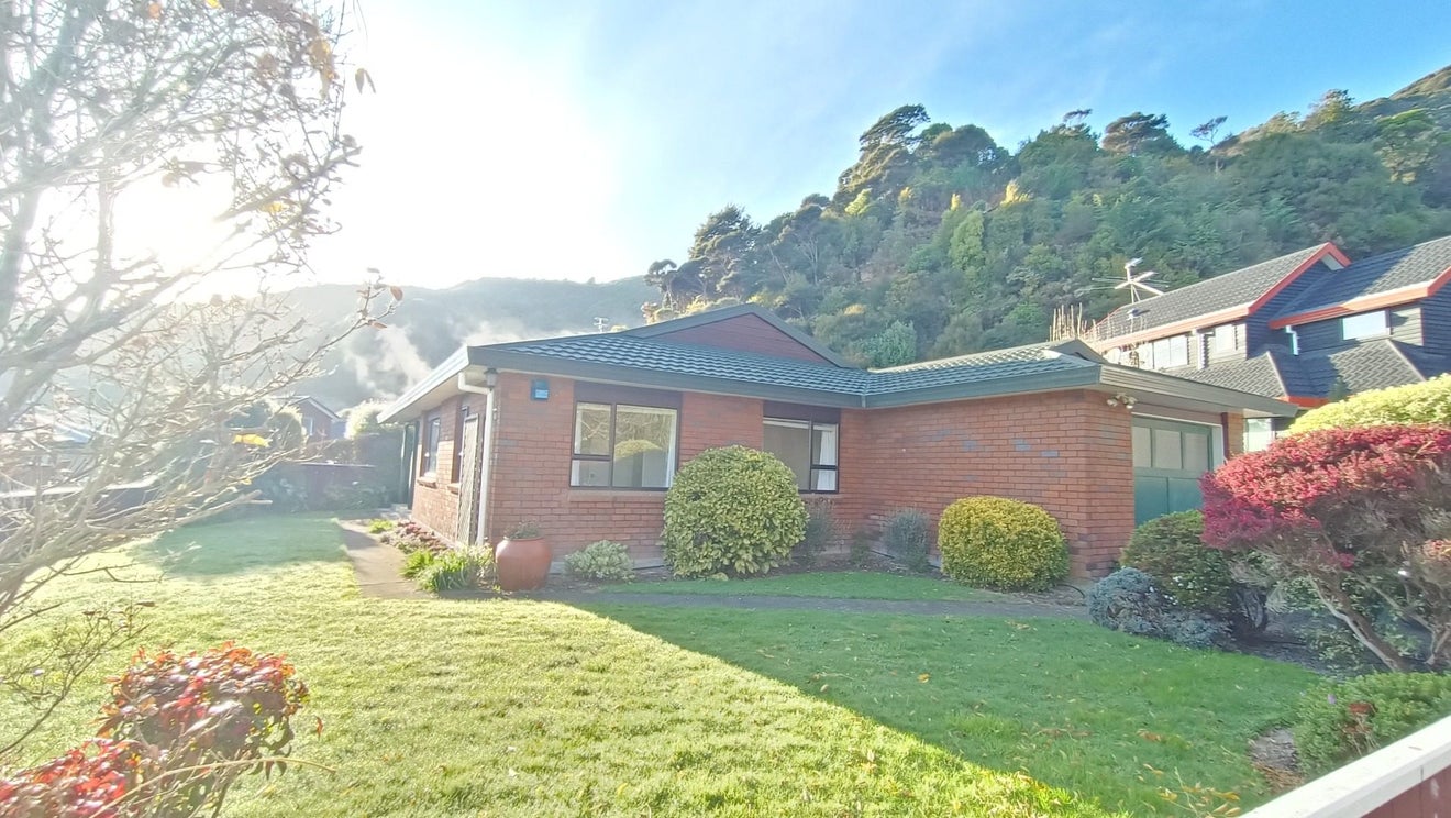 31 Tyndall Street, Waiwhetu, Lower Hutt - Carousel 2