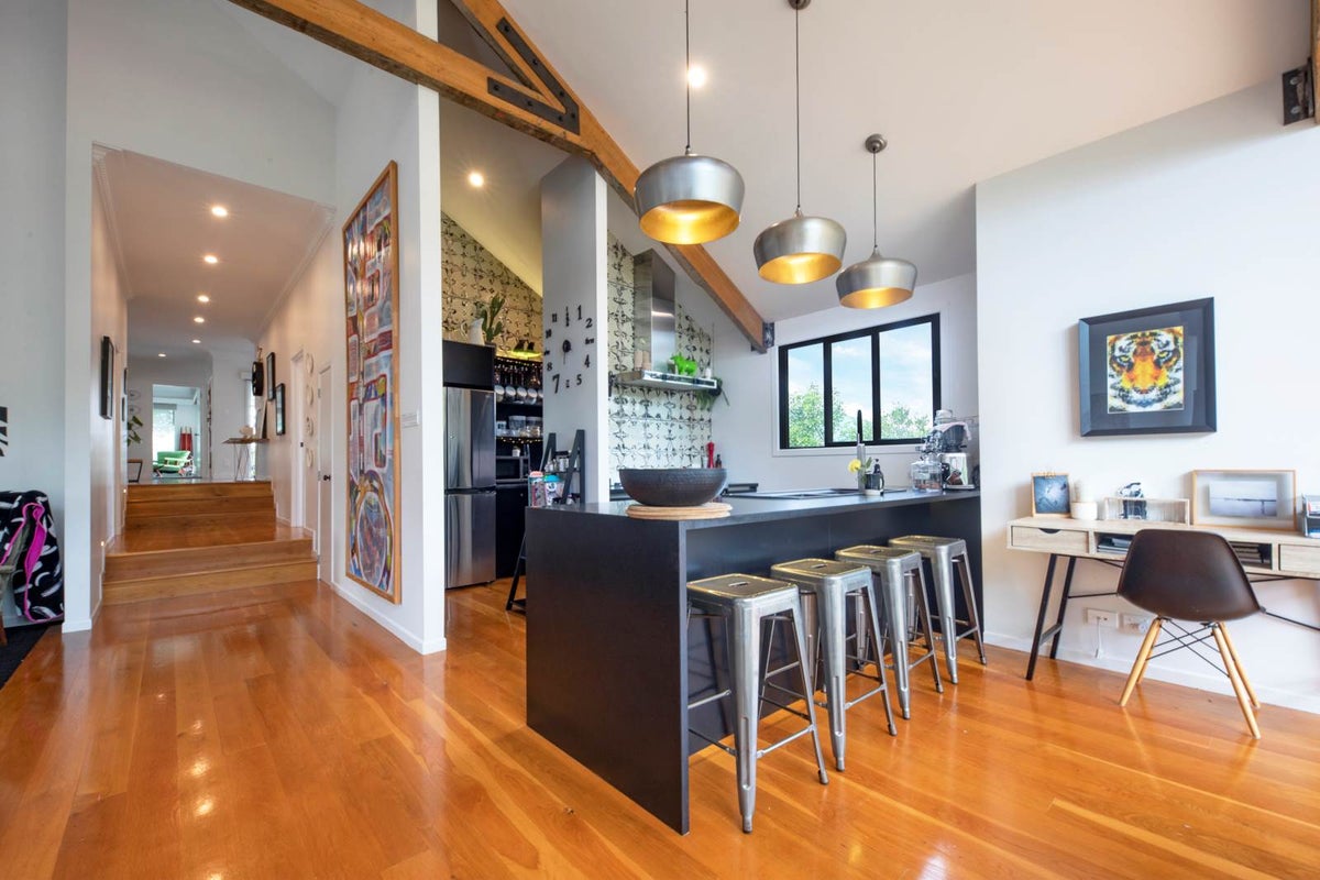 13 Roland Hill, Glen Eden, Auckland - Carousel 2