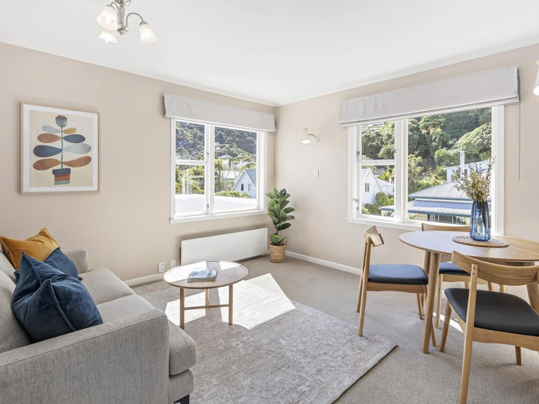 109/107 Muritai Road, Eastbourne, Lower Hutt - Carousel 1