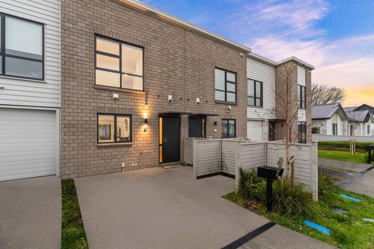 41 Pepene Avenue, Takanini, Auckland - Carousel 10