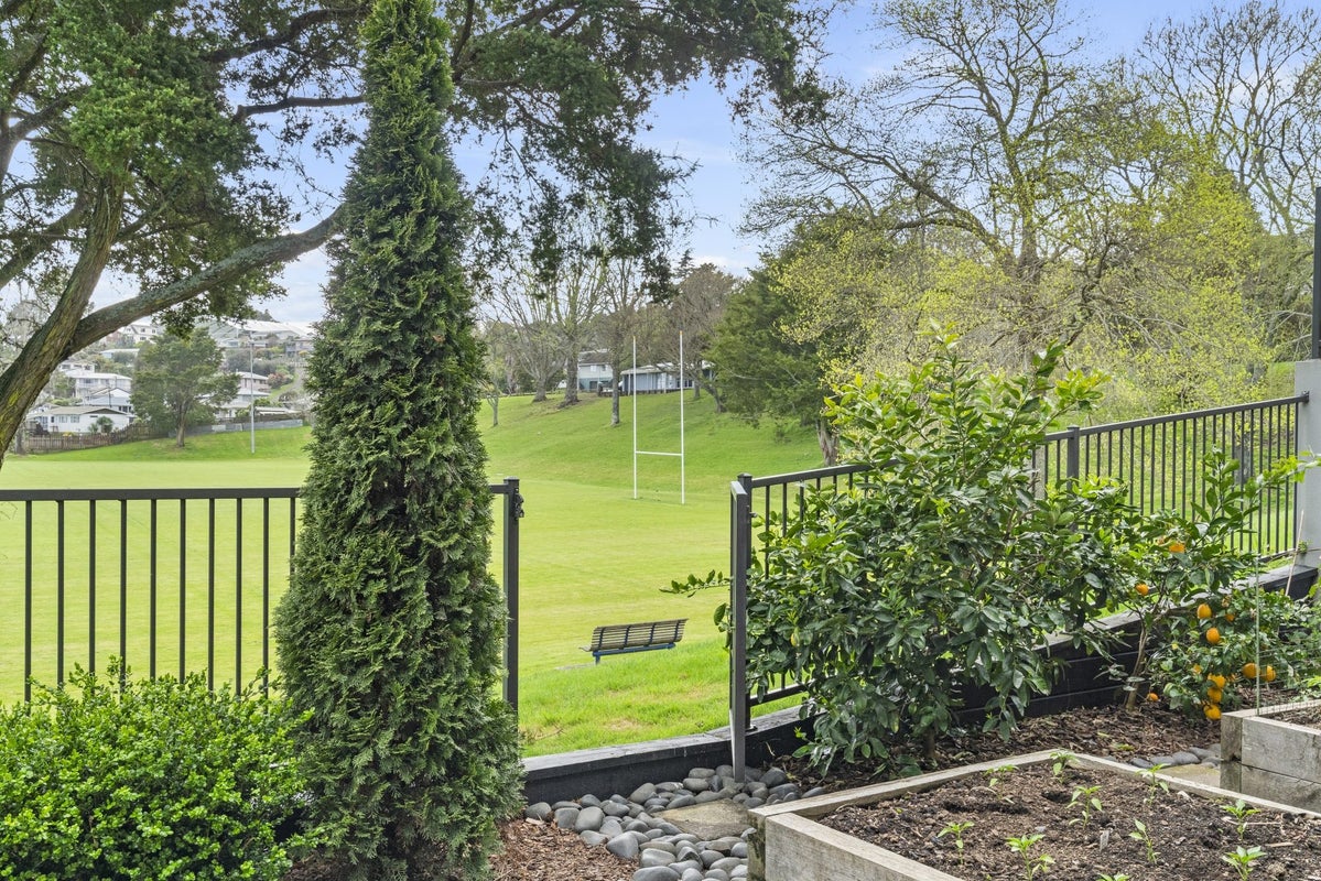 28B Seymour Place, Bellevue, Tauranga - Carousel 2