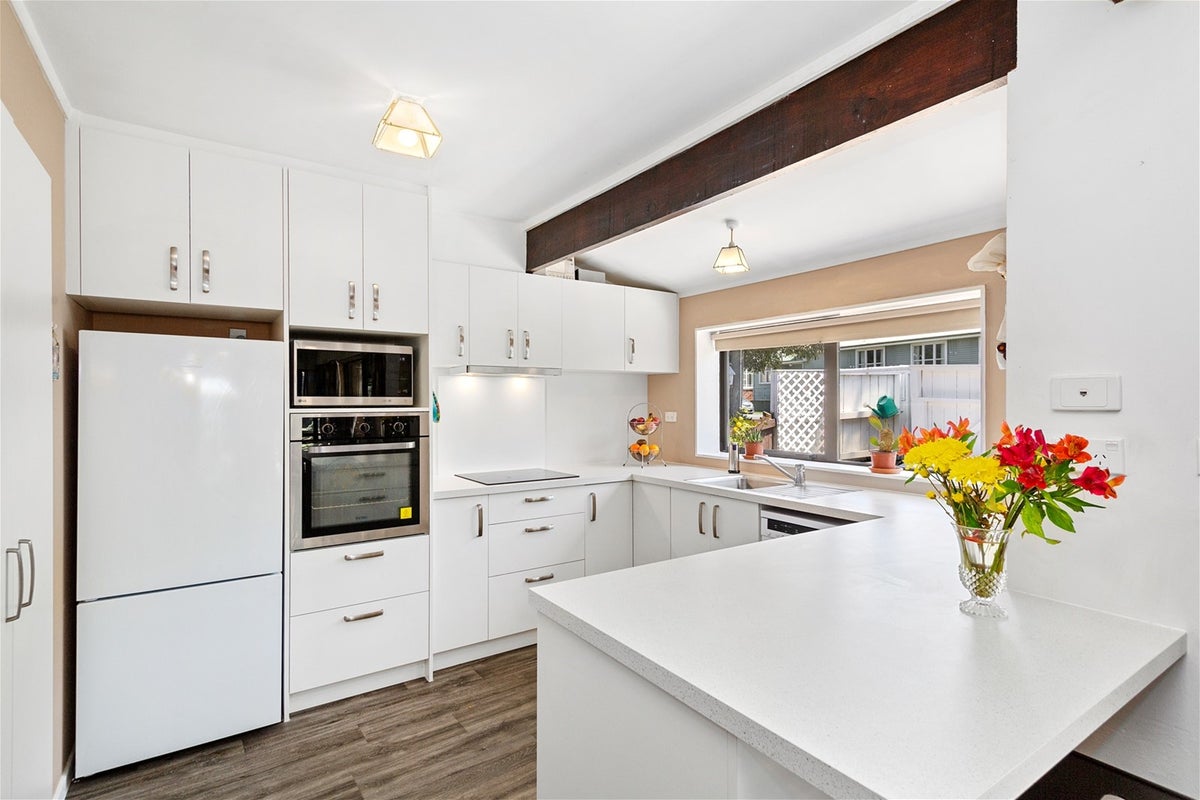 1/268 Main Road, Tawa, Wellington - Carousel 2