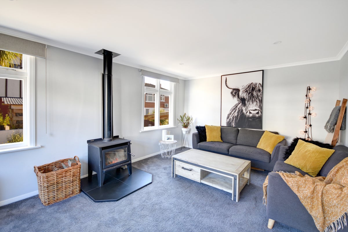 25 Byron Street, Mornington, Dunedin - Carousel 2