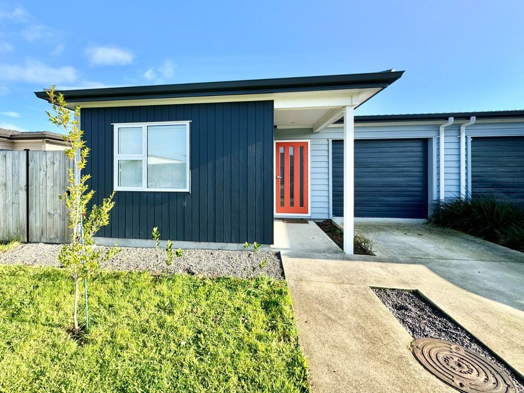 104 Kuaka Drive, Takanini, Auckland - Carousel 1