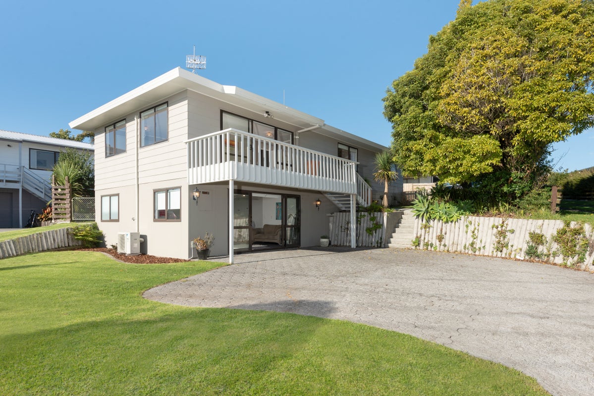 152 Cambridge Road, Bethlehem, Tauranga - Carousel 1