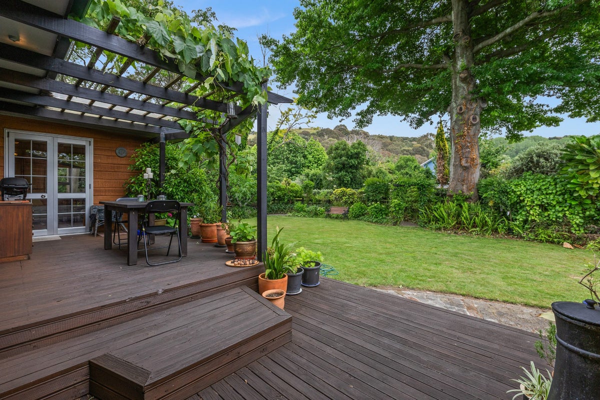 14 Trigg Crescent, Taradale, Napier - Carousel 2